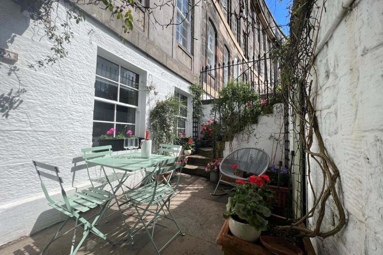 Guestready - Chic Flat In The Heart Of Edinburgh Lägenhet Exteriör bild
